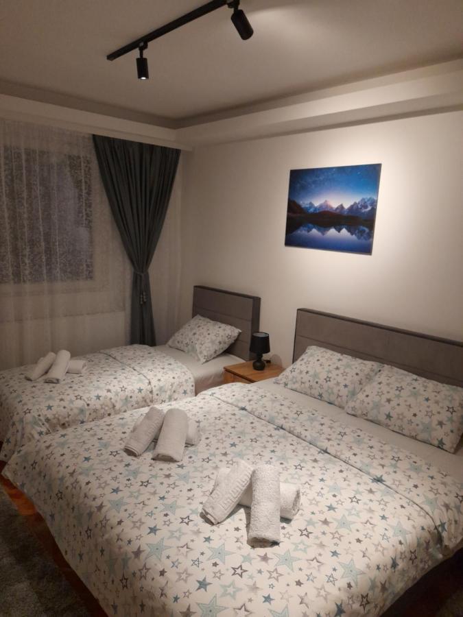 Holiday Apartaments 2 Ni Exteriér fotografie