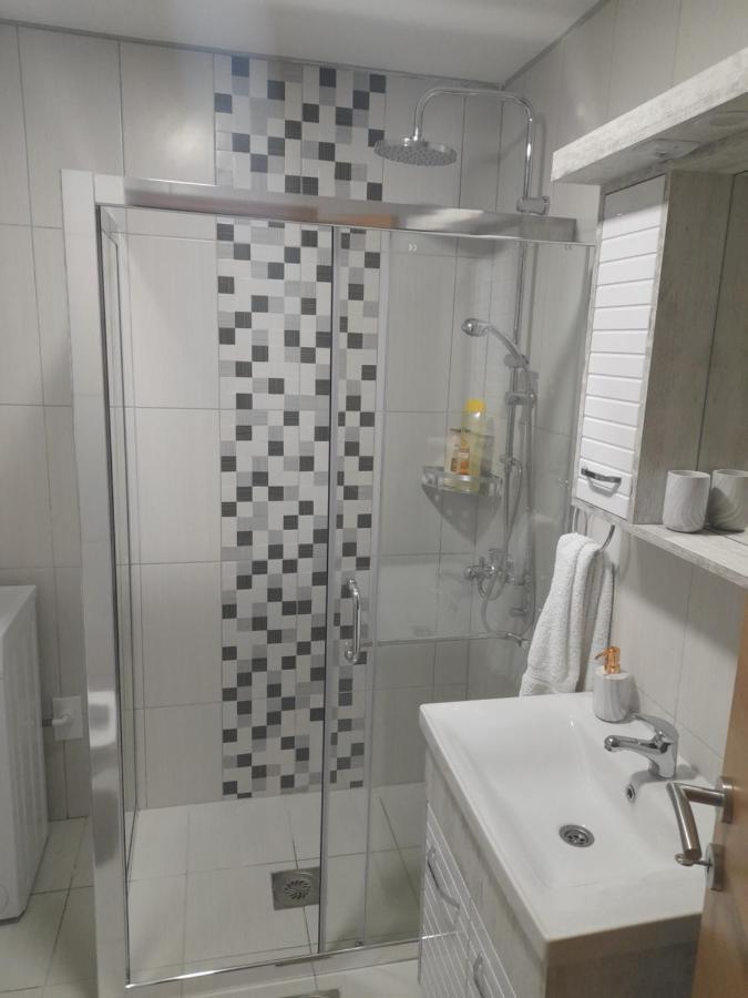 Holiday Apartaments 2 Ni Exteriér fotografie